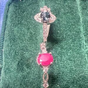 Elegant dainty Silver and Red Gemstone Ring size7